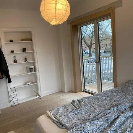 Apartment Cozy With Balcony